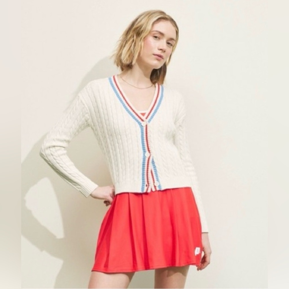 EUC Prince Varsity Style V-Neck Cardigan
*I have a Prince Cream skirt to match🎾